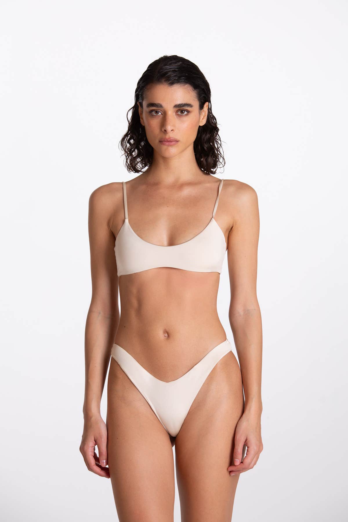 Bikini Lea Heaven