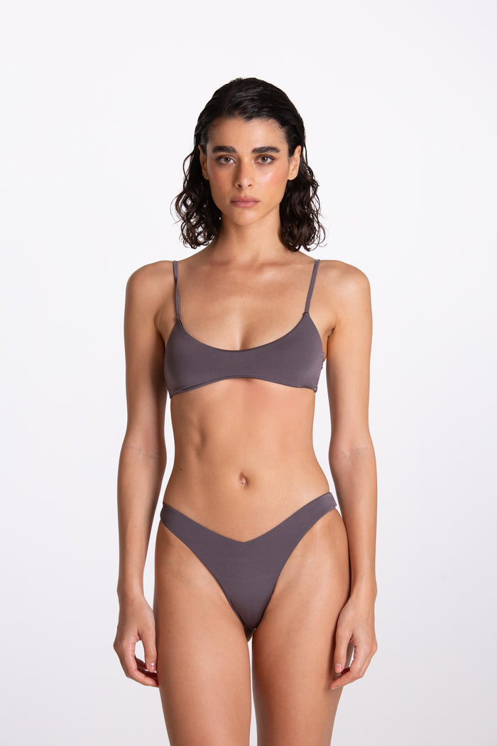 Bikini Lea Underground