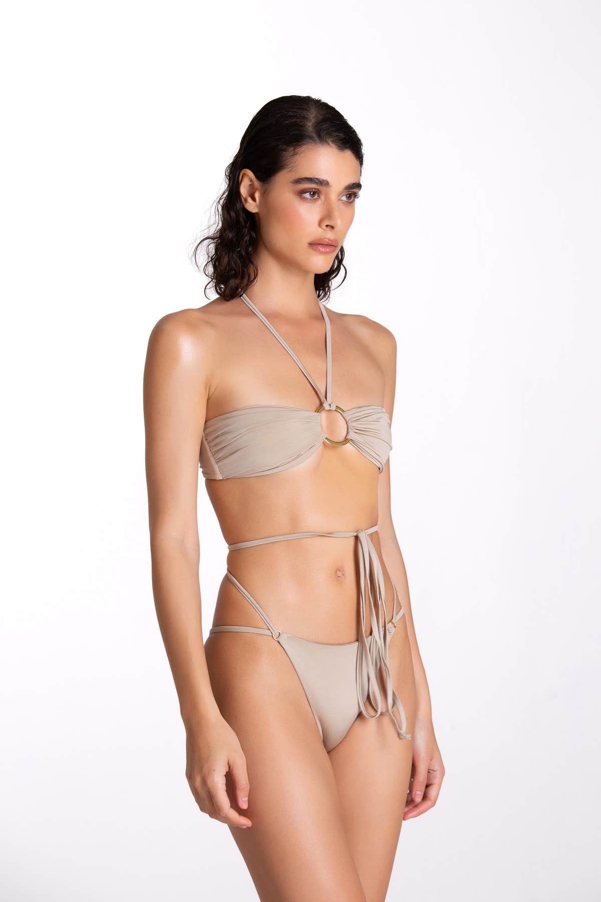 Bikini Aurora Bond
