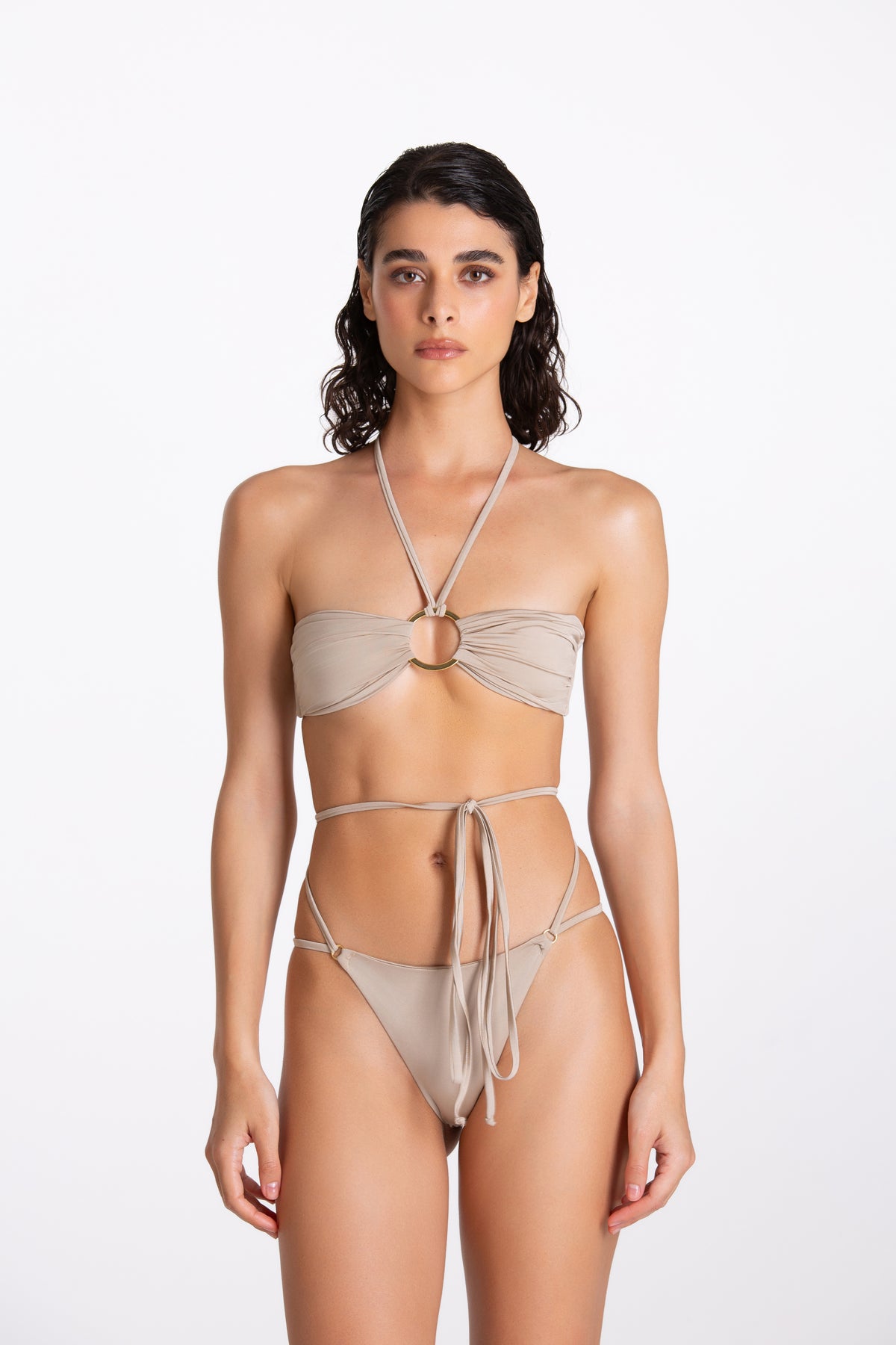 Bikini Aurora Bond