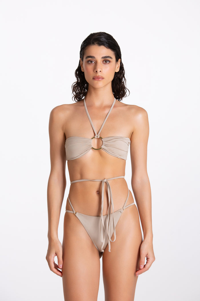 Bikini Aurora Bond