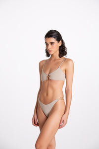 Bikini Rebecca Bond