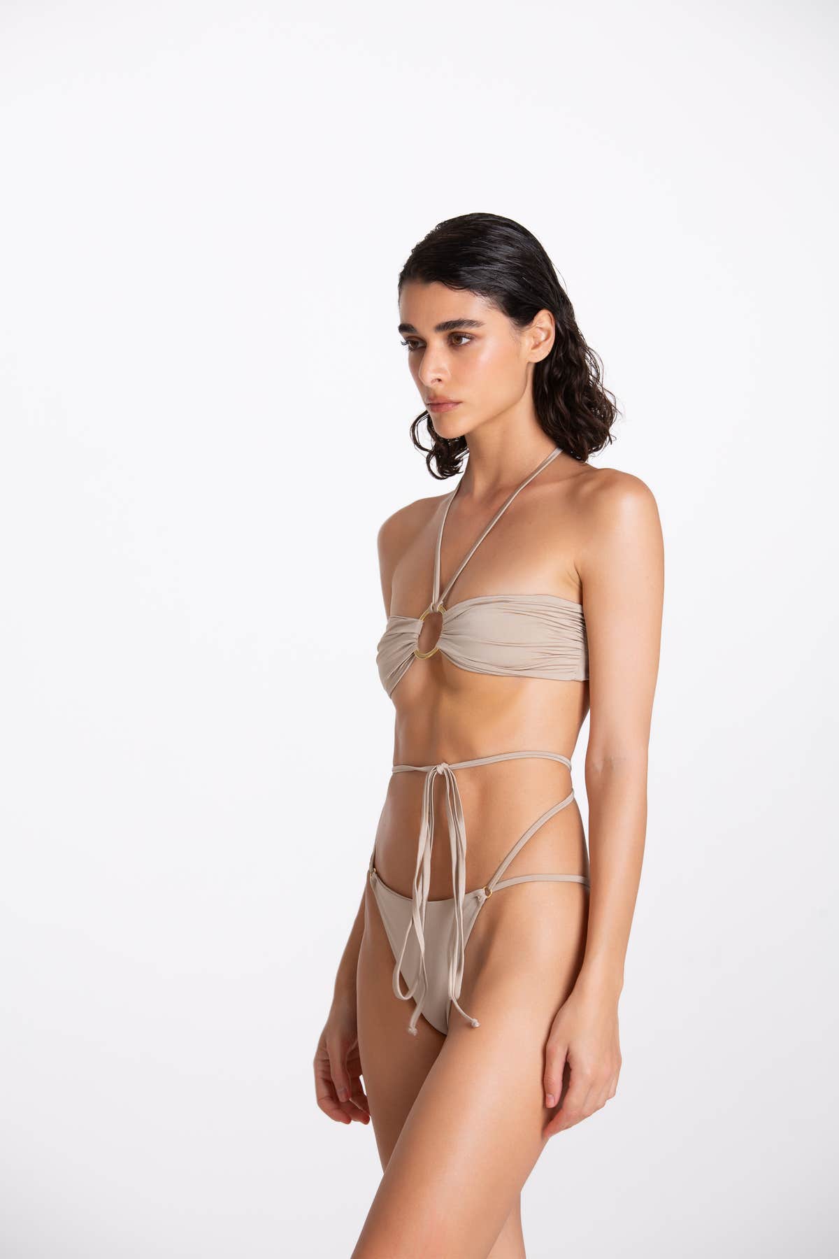 Bikini Aurora Bond