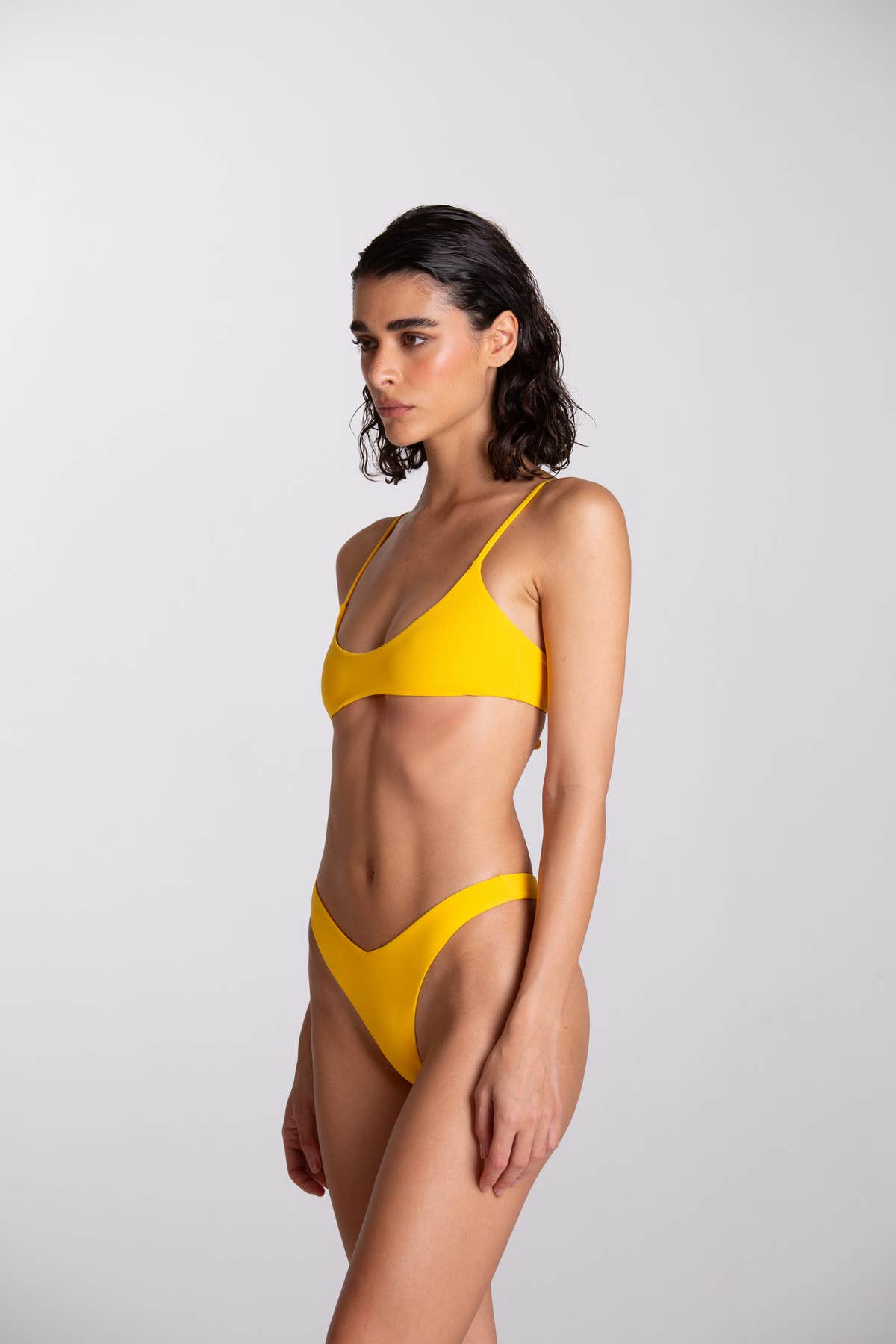 Bikini Lea Squeeze